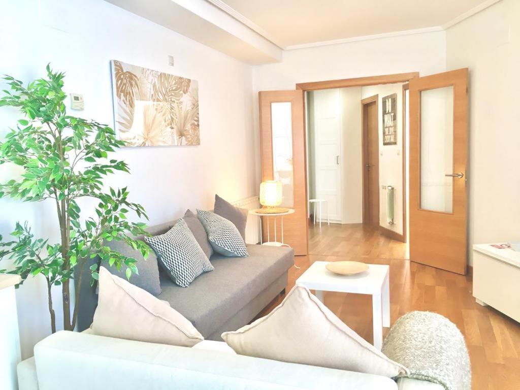 Apartamento 1 Centrico Garaje Wi-Fi Para Trabajar Apartment Castro Urdiales Exterior photo